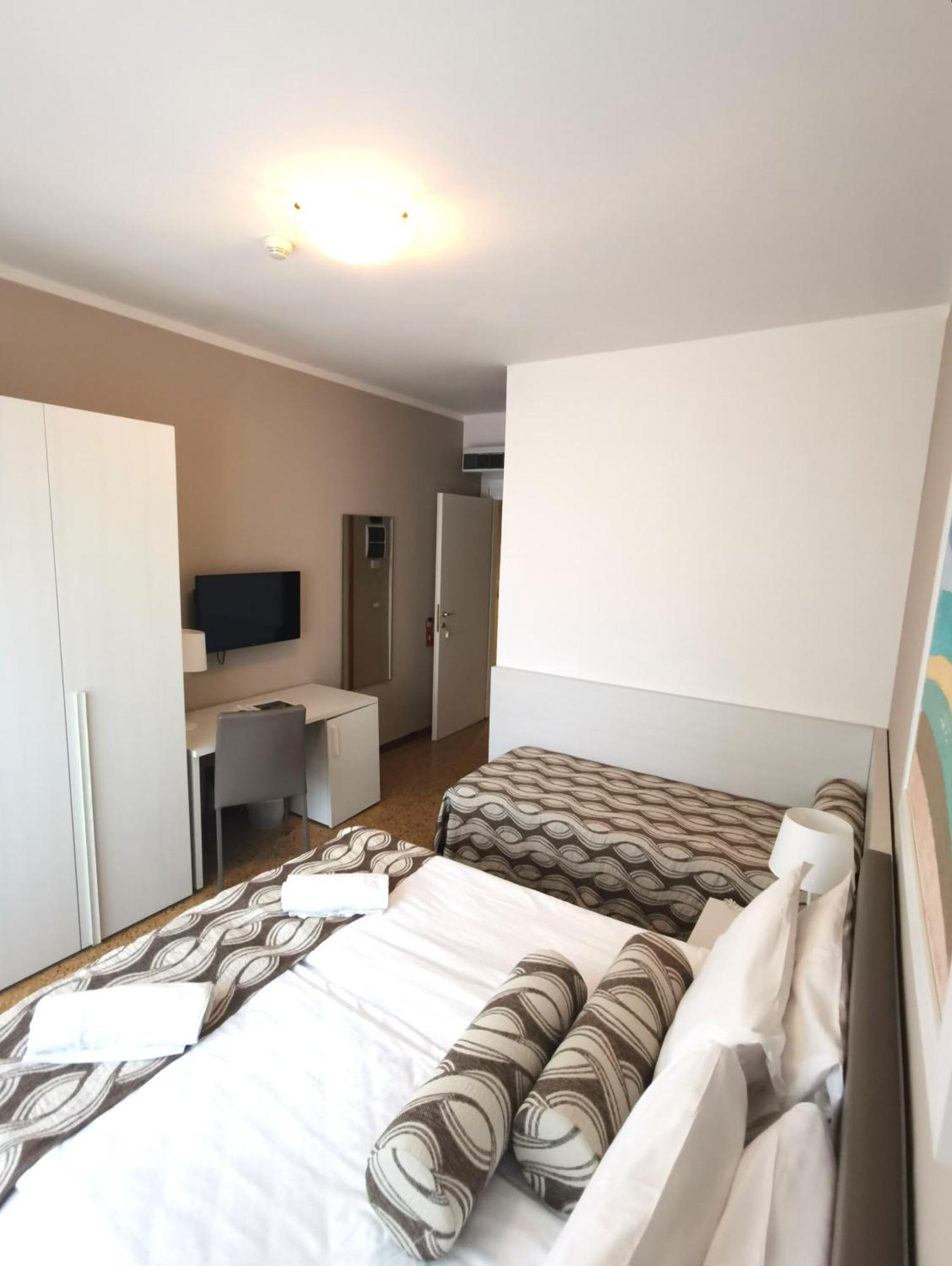 Hotel Astoria 3*